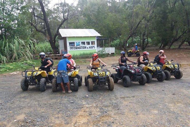 Excursion à Roatan: vélos tout-terrain d'une journée avec guide privé