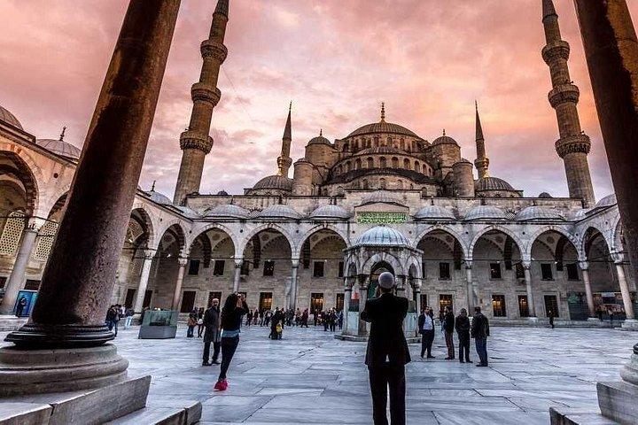 5-Day Istanbul and Cappadocia Tour with a Hot Air Balloon Flight