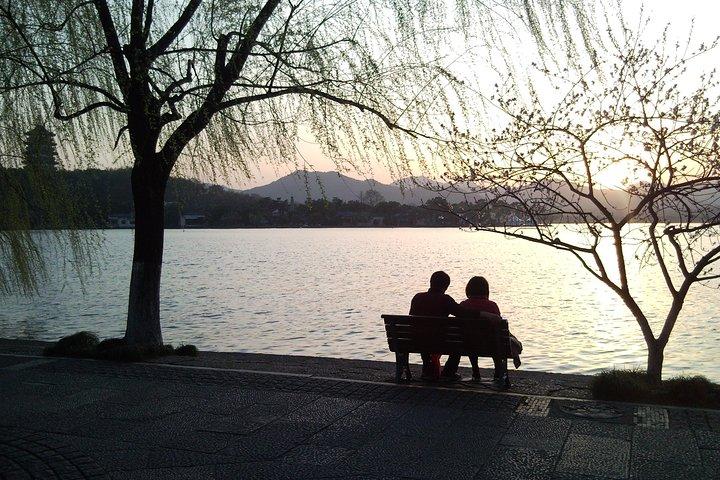 Excursion privée d'une journée à Hangzhou pour une croisière dans le West Lake, la plantation de thé et la rue Hefang