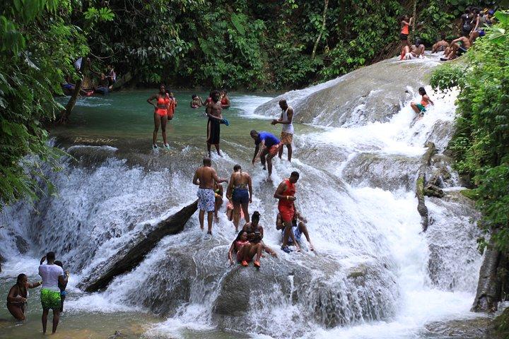 Benta River Falls e Rick's Cafe Day Adventure da Montego Bay