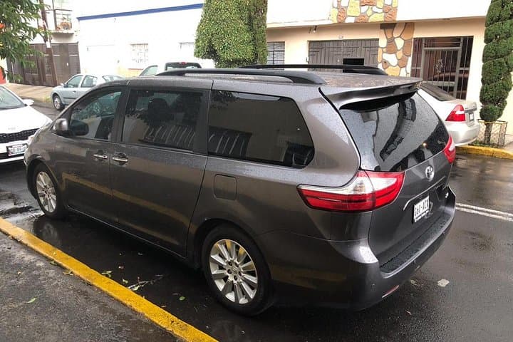 Private Transfer From Mexico City Airport to Downtown