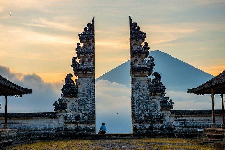 Besøg Bali og Temple of Heaven med Bali Swing og frokost