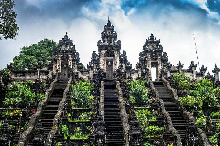 Besøg Bali og Temple of Heaven med Bali Swing og frokost