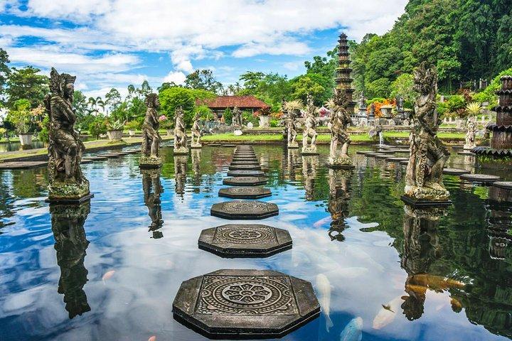 Besøg Bali og Temple of Heaven med Bali Swing og frokost