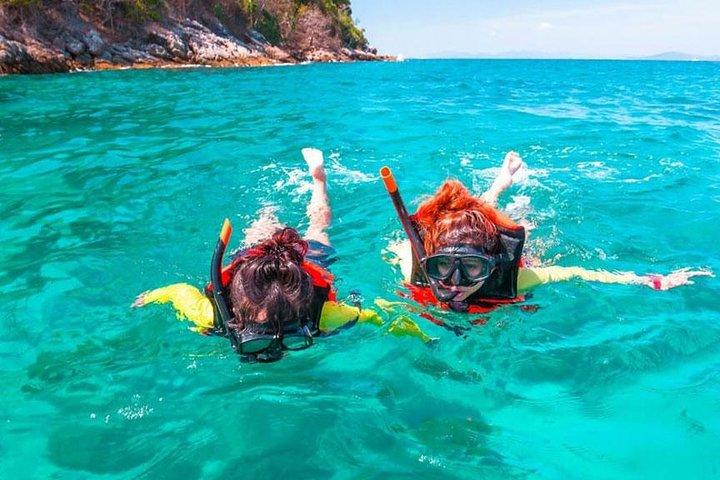Tour de medio día de snorkel en la isla de Coral en lancha rápida desde Phuket