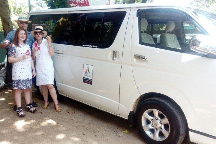 Aeroporto de Colombo (CMB) para Coral Rock by Bansei, Hikkaduwa Private Transfer