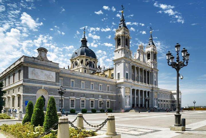Koninklijk Paleis van Madrid Privétour met tickets