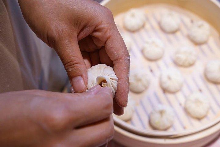 2.5時間の中華キッチンクッキングクラス：小籠包小籠包