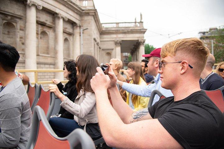 Big Bus Dublin Hoppa på, hoppa av sightseeingtur med liveguide