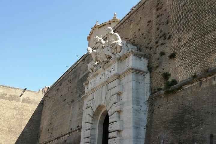Vatican Museum & Sistine Chapel Private Tour with Basilica Access