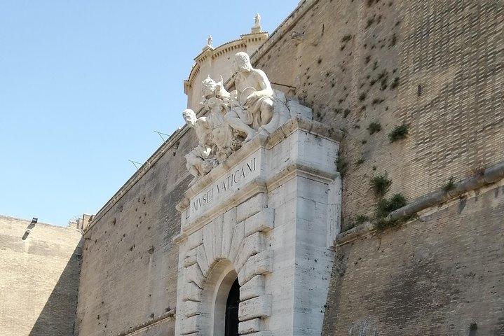 Vatican Museum & Sistine Chapel Private Tour with Basilica Access