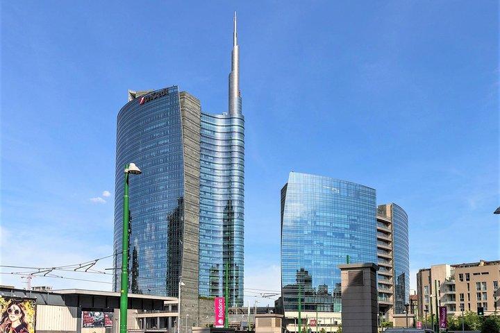 ミラノの高層ビルガイドツアー：Porta Nuova、Unicreditタワー、Vertical Forest