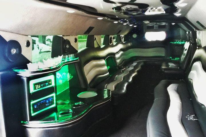 Atlantic City Trips - Retourvlucht vanuit NYC-gebied in H2 Hummer Limousine White