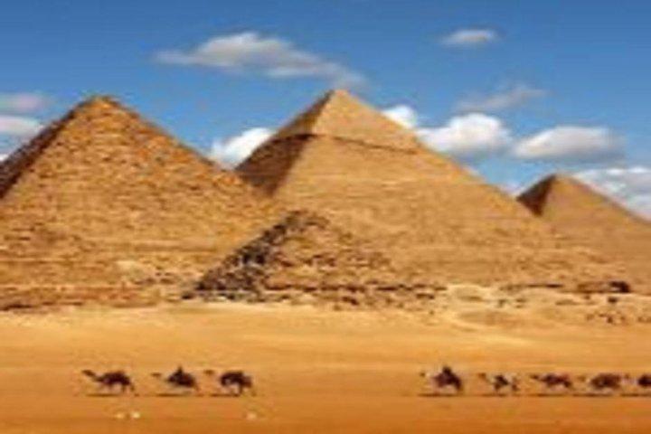 Marsa Alam: Ancient Cairo & Giza Pyramids Day Trip med fly