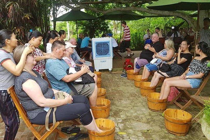 息子の聖地 - ランチ - フット マッサージ バスケット ボートからココナッツ ジャングルへ