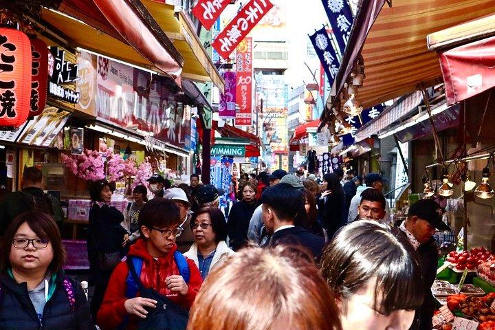 Tóquio: Tour de comida em Ueno com 10 + degustações de clássicos Japoneses