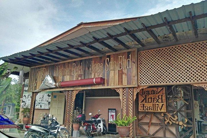 イーストコースト・クアンタンアドベンチャー：滝、ビーチ＆文化の停車地