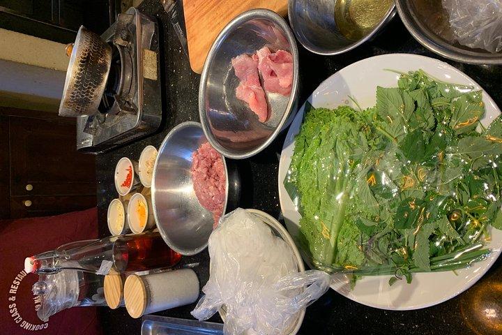 Local Market Tour and Private Cooking Class