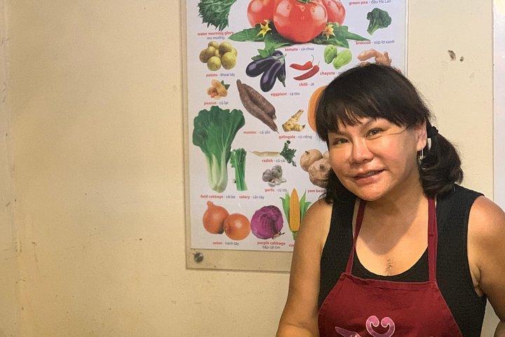 Local Market Tour and Private Cooking Class
