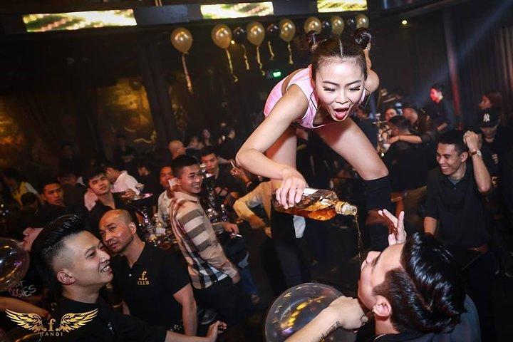 Hanoi Hidden Club como um local