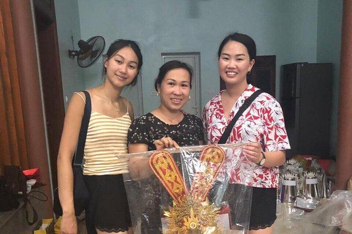 Local Market Tour and Private Cooking Class