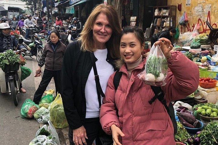 Local Market Tour and Private Cooking Class