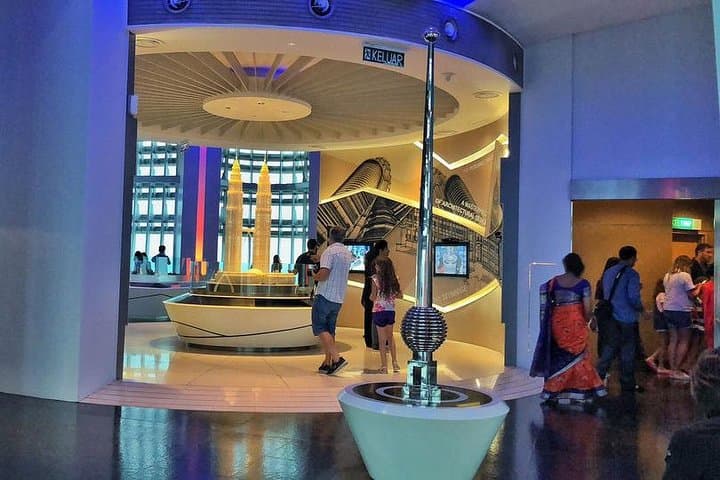 Petronas Twin Towers & Kuala Lumpur Tower Observation Deck Ticket