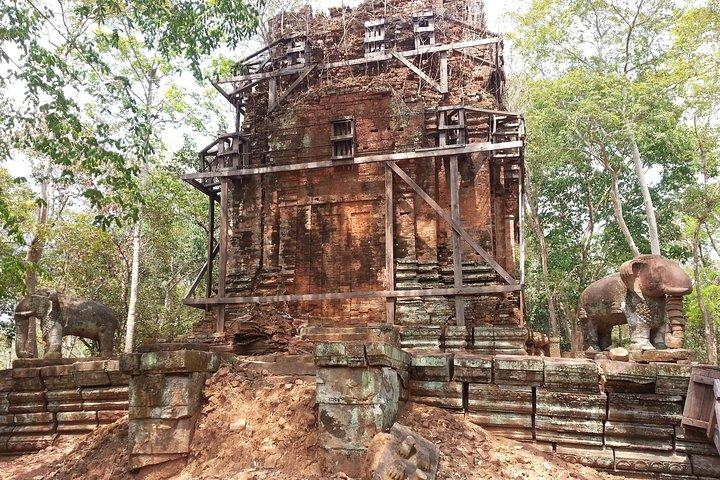 Excursion privée d'une journée - Temple des pyramides Koh Ker et Beng Mealea