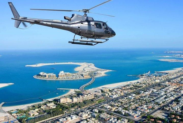 Passeio de helicóptero em Dubai (17 minutos)