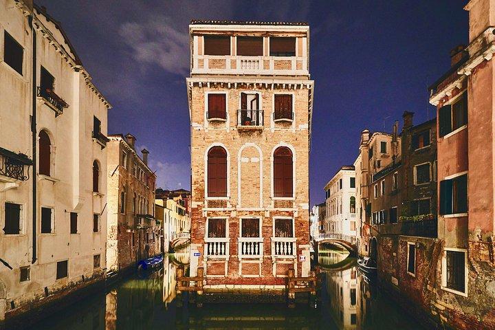 Venice Night Tour: Ghosts, Legends & Hidden Mysteries