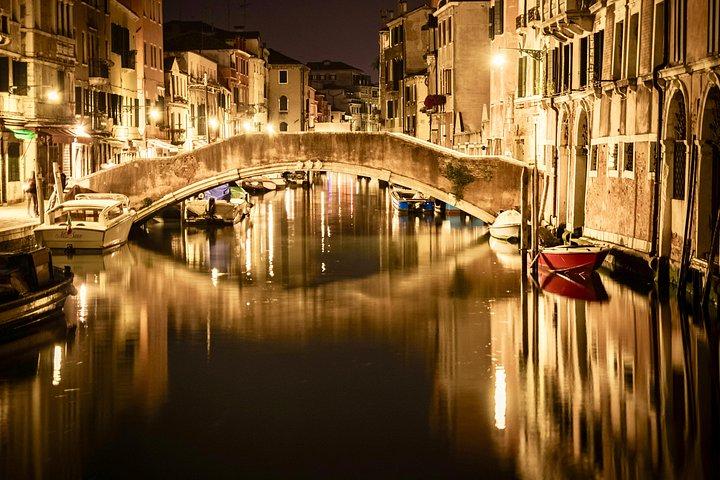 Venice Night Tour: Ghosts, Legends & Hidden Mysteries