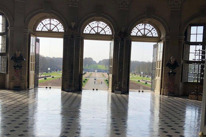 VAUX-LE-VICOMTE-プライベート日帰り旅行（パリのホテルでの送迎）