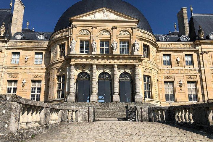 VAUX-LE-VICOMTE-プライベート日帰り旅行（パリのホテルでの送迎）