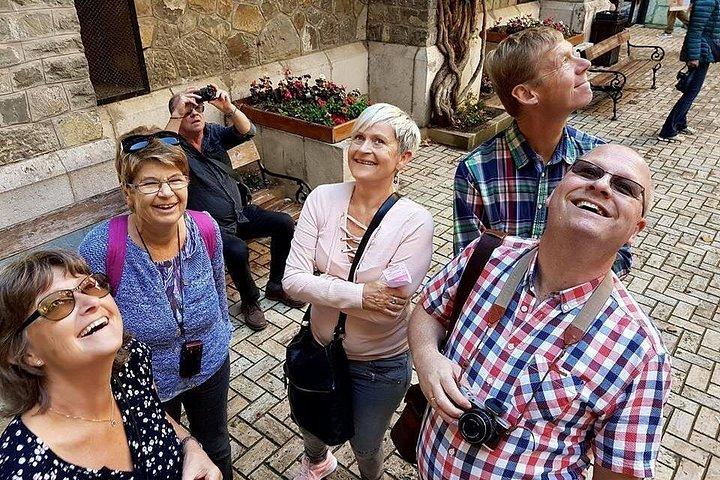トランシルヴァニアの味：ブラン城とペレシュ城、ブラショフ旧市街