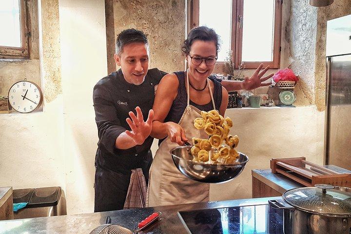 Milano De kunst van het maken van pasta met Italiaanse chef