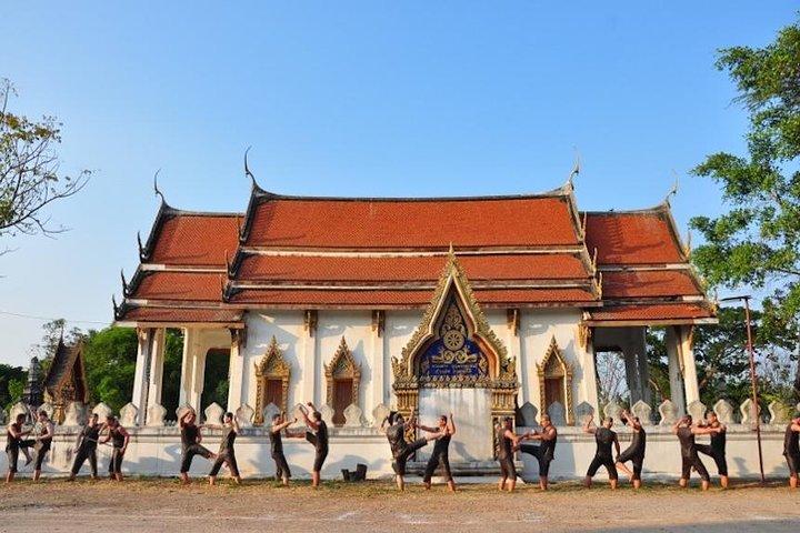 VIP privat pakke [Superpopulær Double Floating Market Tour] Damnoen Saduak + Amphawa + Maeklong Railway Market