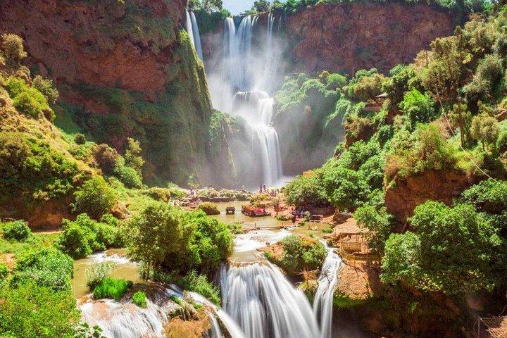 Excursion privée d'une journée de Marrakech aux cascades d'Ouzoud avec déjeuner