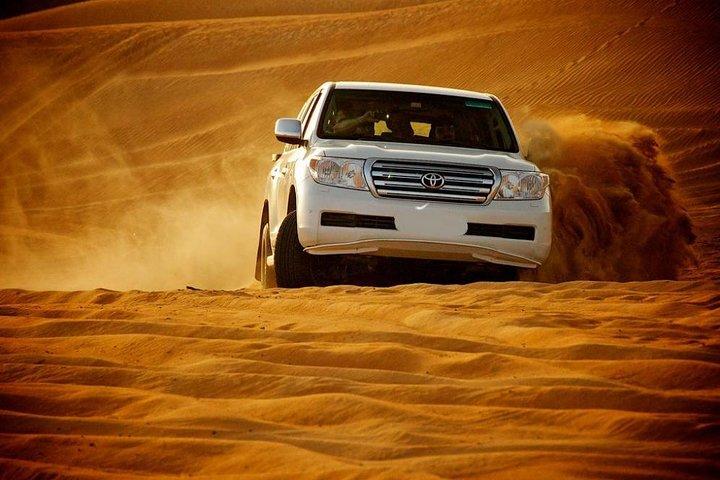 Doha : Halbtägige Wüstensafari | Kamelreiten | ATV | Sandsurfen