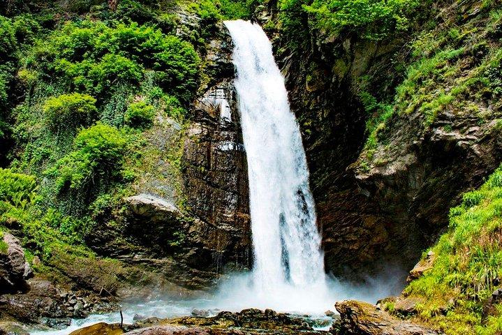 Kakheti Tour: Signagi + Bodbe Kloster + Gurgeniani Wasserfall