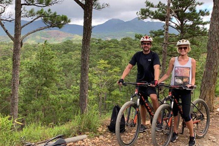 Crazy 8 Mountain Bike Tour de Dalat