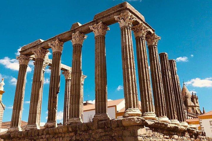 Évora - Visita guiada privada de día completo desde Lisboa en minivan