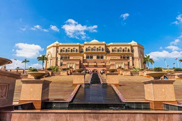 Abu Dhabi Full-Day Tour from Dubai With Gold Coffee At Emirates Palace