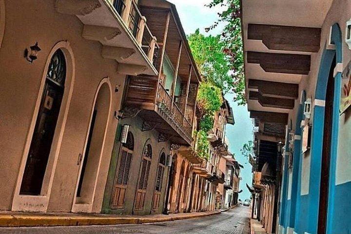 Panama Canal and City Tour Experience