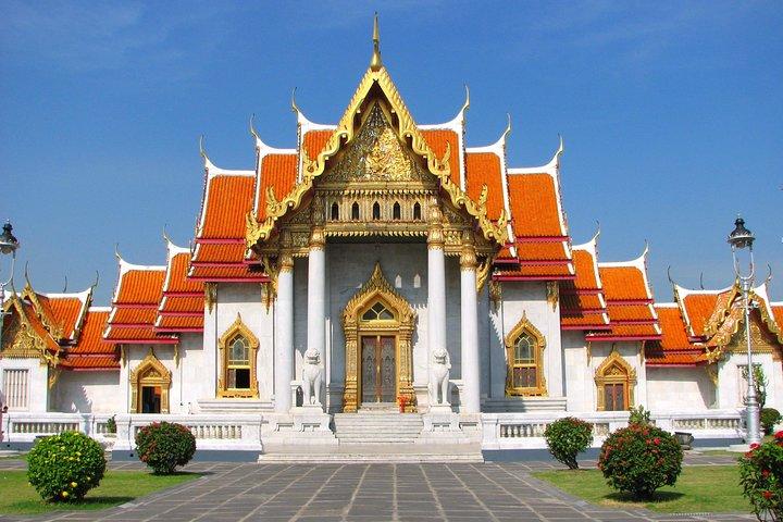 Halvdagstur til Bangkok's hellige templer og lokal kultur
