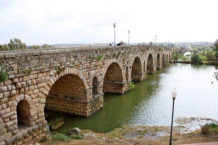 エヴォラとメリダへのプライベートツアー-ローマ帝国の世界遺産都市