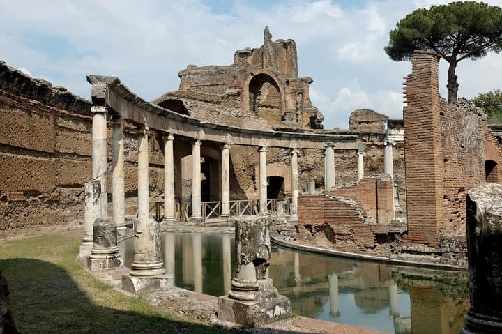 From Rome: Private Day trip to Tivoli with transportation