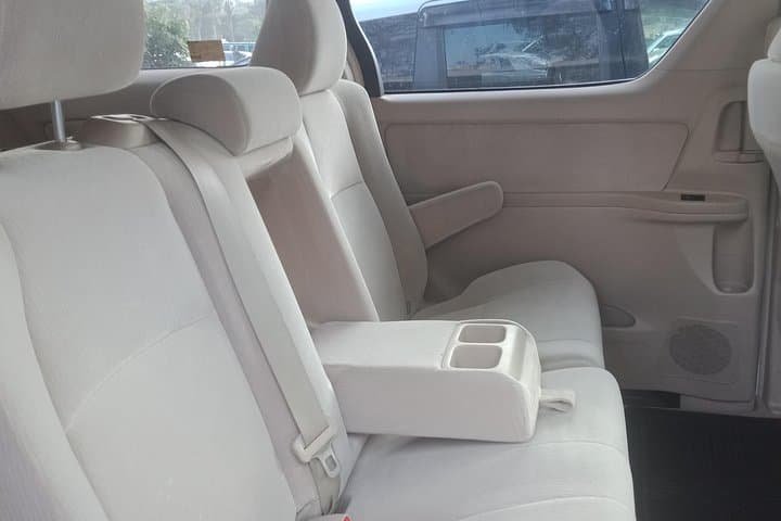 Private Luxury airport Taxi transfer Services Nairobi JKIA to City Hotels
