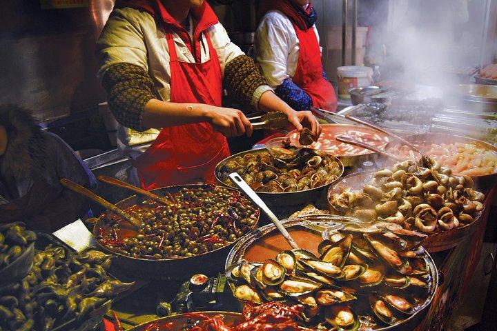 Famosa experiência tailandesa de degustação de comida de rua!