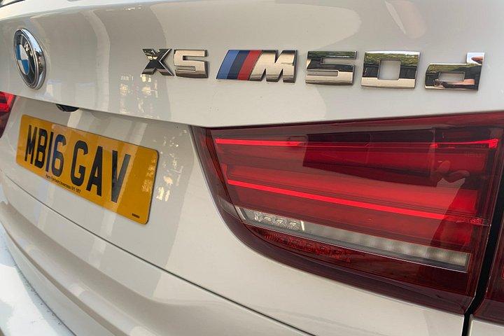 10種類以上のシングルモルトテイスティングを含むプライベートスペイサイドウイスキーツアー