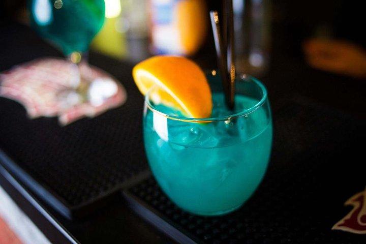 ラムカクテルツアー付きプーケットリアル観光ツアー